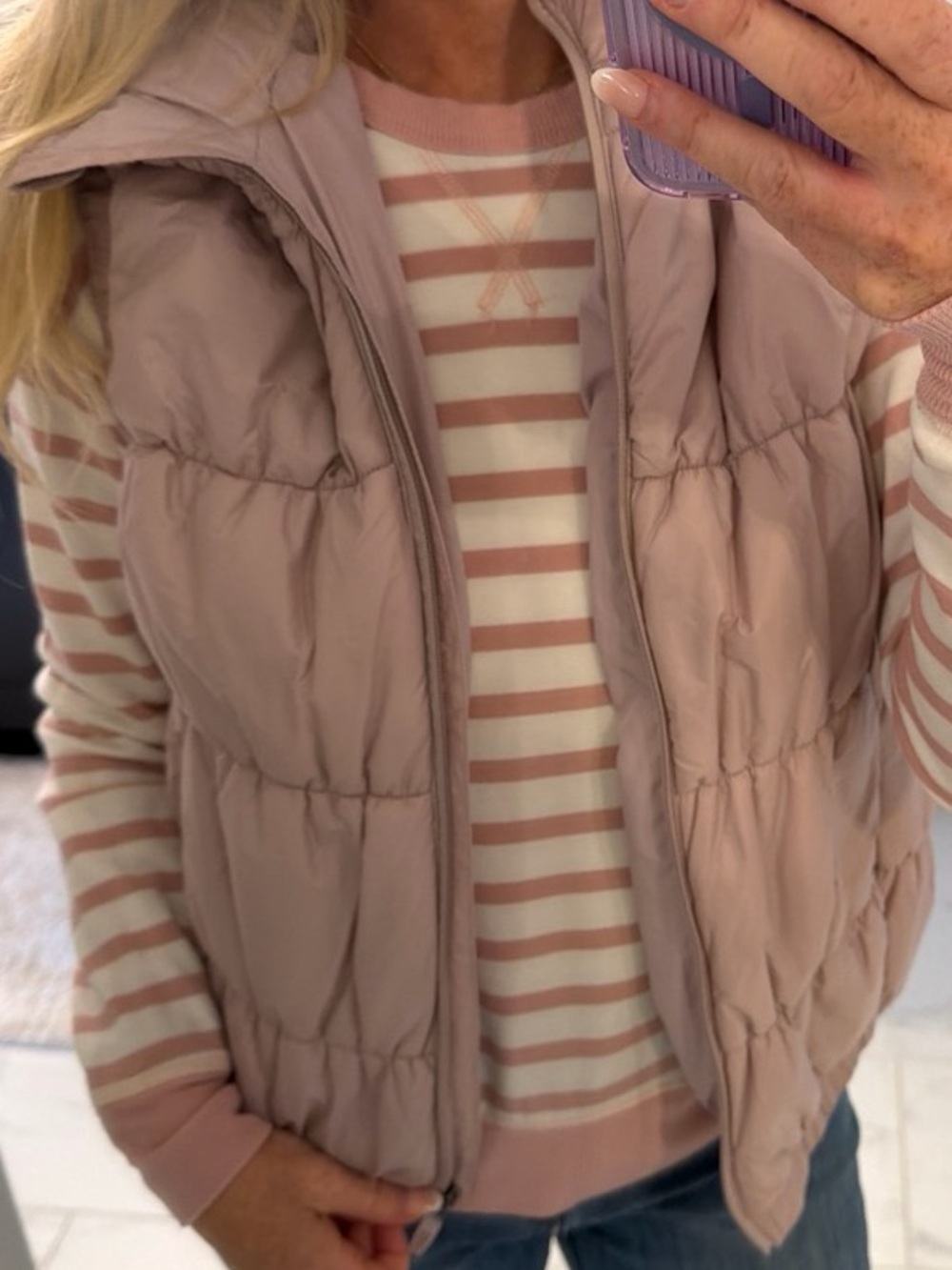 Women's Light Mauve Quilted Hooded Puffer Vest